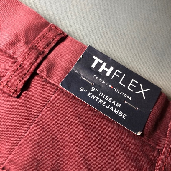 Tommy Hilfiger Men's Casual Flat Front Shorts Flex Burgundy 38W NWT - Picture 13 of 14